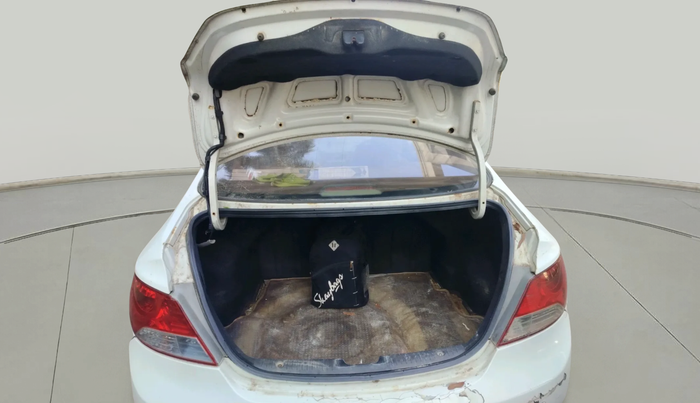 2012 Hyundai Verna FLUIDIC 1.6 VTVT, Petrol, Manual, 1,38,000 km, exterior