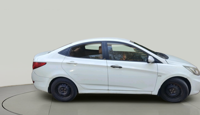 2012 Hyundai Verna FLUIDIC 1.6 VTVT, Petrol, Manual, 1,38,000 km, exterior