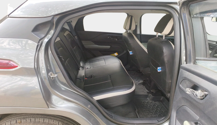 2022 Tata PUNCH ADVENTURE AMT, Petrol, Automatic, 14,037 km, interior