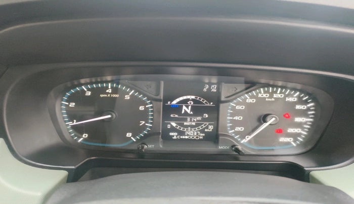 2022 Tata PUNCH ADVENTURE AMT, Petrol, Automatic, 14,037 km, interior