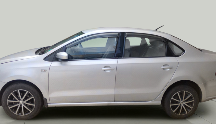 2013 Volkswagen Vento HIGHLINE PETROL AT, Petrol, Automatic, 56,054 km, exterior