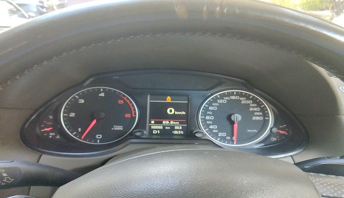 2010 Audi Q5 3.0 TDI QUATTRO, Diesel, Automatic, 11,00,000 km, interior