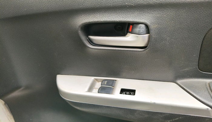 2012 Maruti Wagon R 1.0 LXI CNG, Petrol, Manual, 87,479 km, interior