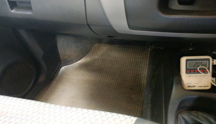 2011 Maruti Wagon R 1.0 LXI, Petrol, Manual, 46,645 km, interior