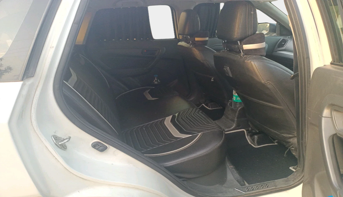 2016 Maruti Vitara Brezza VDI, Diesel, Manual, 1,18,323 km, interior