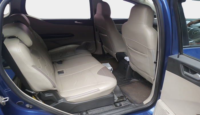 2019 Renault TRIBER RXZ, Petrol, Manual, 27,273 km, interior