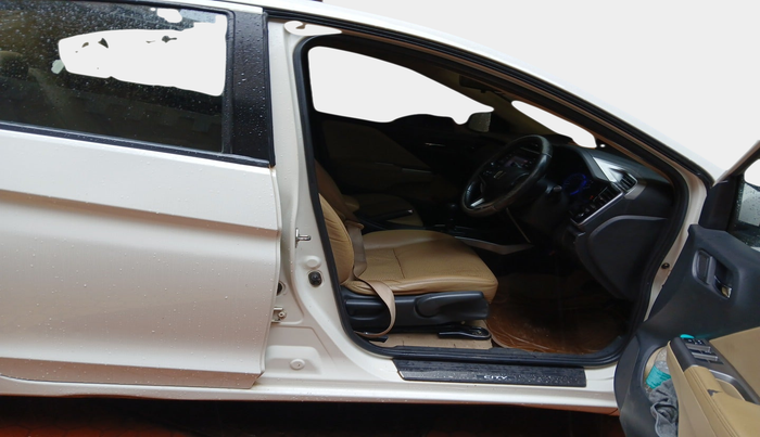 2014 Honda City 1.5L I-VTEC VX, Petrol, Manual, 1,37,212 km, interior