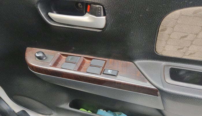 2014 Maruti Wagon R 1.0 VXI, Petrol, Manual, 35,784 km, interior