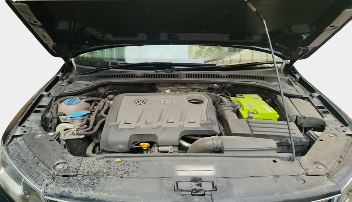 2015 Volkswagen Jetta HIGHLINE TDI AT, Diesel, Automatic, 1,61,866 km, exterior