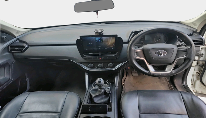 2020 Tata Harrier XE 2.0L KRYOTEC, Diesel, Manual, 25,075 km, interior