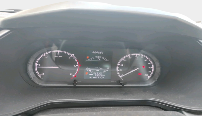 2020 Tata Harrier XE 2.0L KRYOTEC, Diesel, Manual, 25,075 km, interior