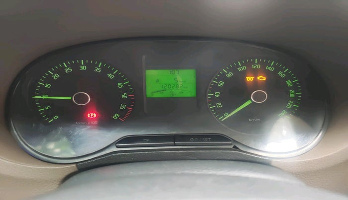 2012 Skoda Rapid ELEGANCE 1.6 TDI CR MT, Diesel, Manual, 1,20,282 km, interior