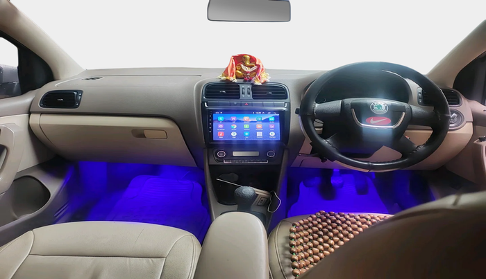 2012 Skoda Rapid ELEGANCE 1.6 TDI CR MT, Diesel, Manual, 1,20,282 km, interior