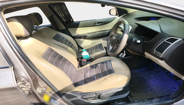 2014 Hyundai i20 ASTA 1.2, Petrol, Manual, 99,677 km, interior