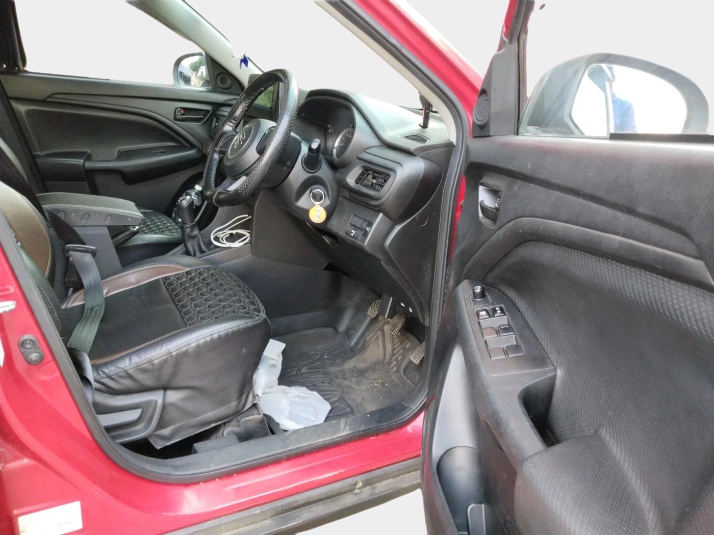 2023 Maruti BREZZA LXI S- CNG, Petrol, Manual, 60,098 km, interior