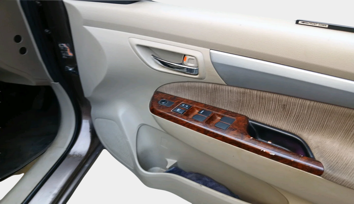 2015 Maruti Ertiga VXI CNG, Petrol, Manual, 1,30,944 km, interior