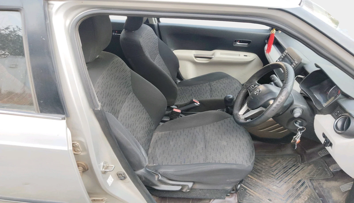2017 Maruti IGNIS DELTA 1.2, CNG, Manual, 1,25,572 km, interior