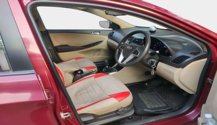 2014 Hyundai Verna FLUIDIC 1.6 CRDI SX, Diesel, Manual, 1,05,389 km, interior