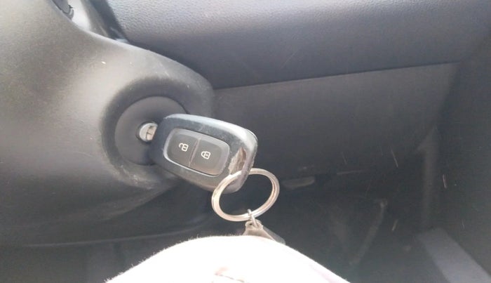 2021 Renault Kiger RXL MT, Petrol, Manual, 16,495 km, interior