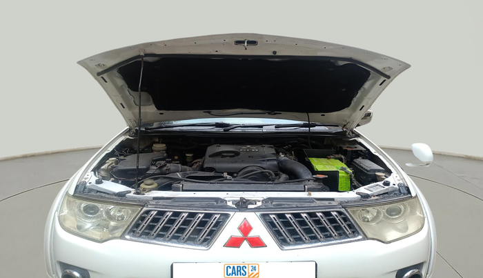 2012 Mitsubishi Pajero Sport 2.5 MT 4X4, Diesel, Manual, 89,616 km, exterior
