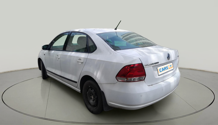 2014 Volkswagen Vento COMFORTLINE 1.6, Petrol, Manual, 2,77,771 km, exterior