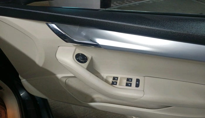 2019 Skoda Octavia STYLE 1.8 TSI AT, Petrol, Automatic, 64,875 km, interior