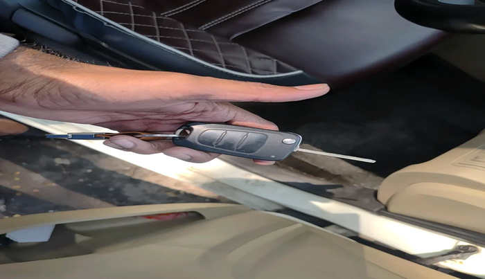 2012 Hyundai Verna FLUIDIC 1.6 CRDI SX, Diesel, Manual, 1,75,552 km, interior