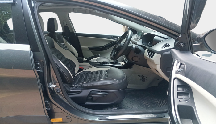 2022 Tata NEXON XZ PLUS (HS) PETROL, Petrol, Manual, 17,074 km, interior