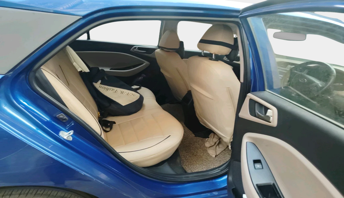 2015 Hyundai Elite i20 SPORTZ 1.4 CRDI, Diesel, Manual, 64,119 km, interior