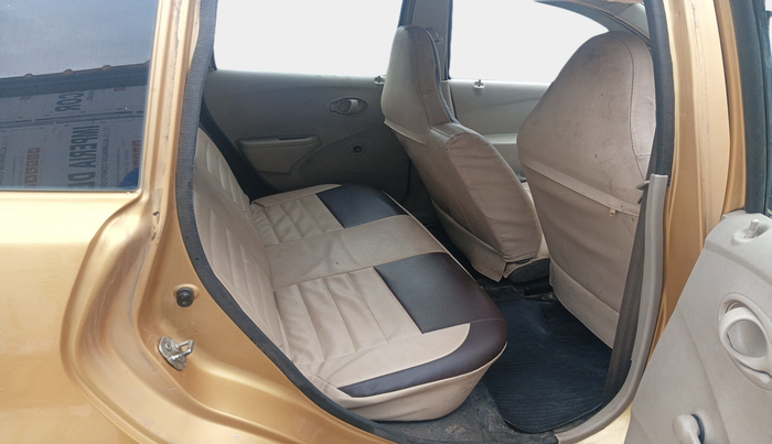 2015 Datsun Go Plus T, Petrol, Manual, 82,109 km, interior