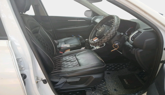 2021 KIA SONET HTK PLUS 1.2, Petrol, Manual, 18,888 km, interior