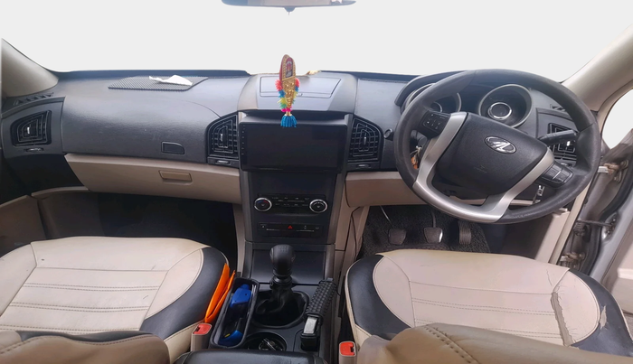 2016 Mahindra XUV500 W6, Diesel, Manual, 98,089 km, interior