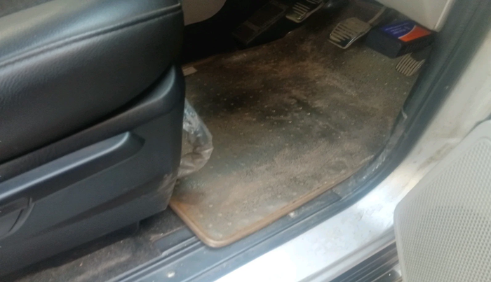 2018 Mahindra Scorpio S11 2WD, Diesel, Manual, 1,08,926 km, interior