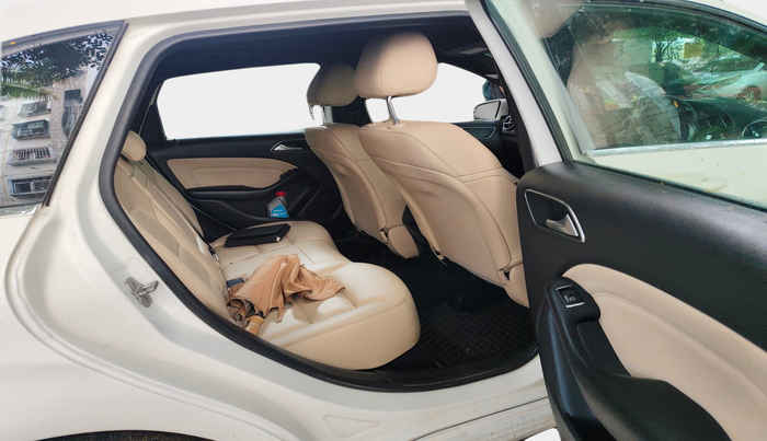 2013 Mercedes Benz B Class B180, Diesel, Automatic, 93,803 km, interior