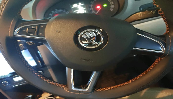 2015 Skoda Rapid 1.5 TDI CR ELEGANCE AT, Diesel, Automatic, 79,245 km, interior