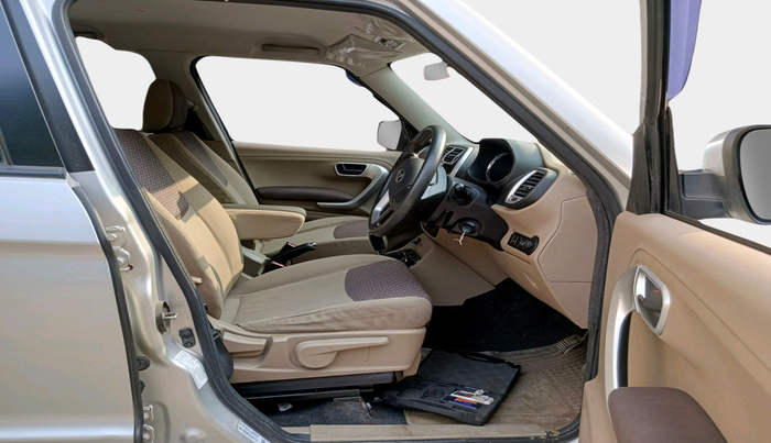 2016 Mahindra TUV300 T8 AMT, Diesel, Automatic, 36,287 km, interior