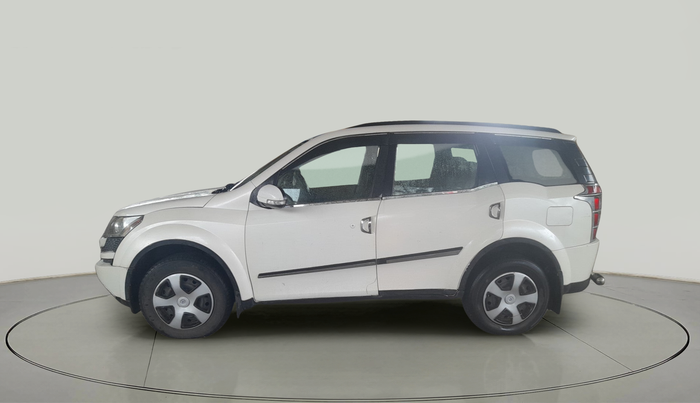 2014 Mahindra XUV500 W6, Diesel, Manual, 93,930 km, exterior