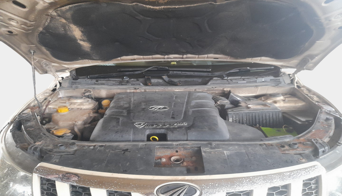 2014 Mahindra XUV500 W6, Diesel, Manual, 93,930 km, exterior