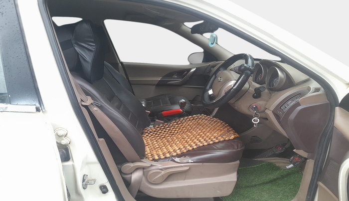 2014 Mahindra XUV500 W6, Diesel, Manual, 93,930 km, interior