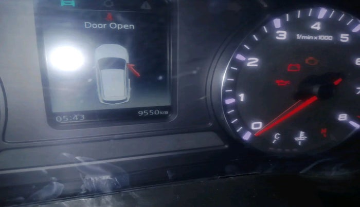 2024 MG ASTOR Sprint 1.5 MT (Ivory), Petrol, Manual, 9,550 km, interior