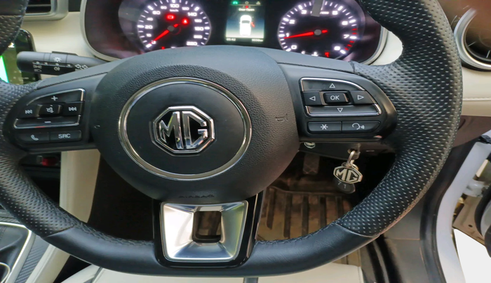 2024 MG ASTOR Sprint 1.5 MT (Ivory), Petrol, Manual, 9,550 km, interior