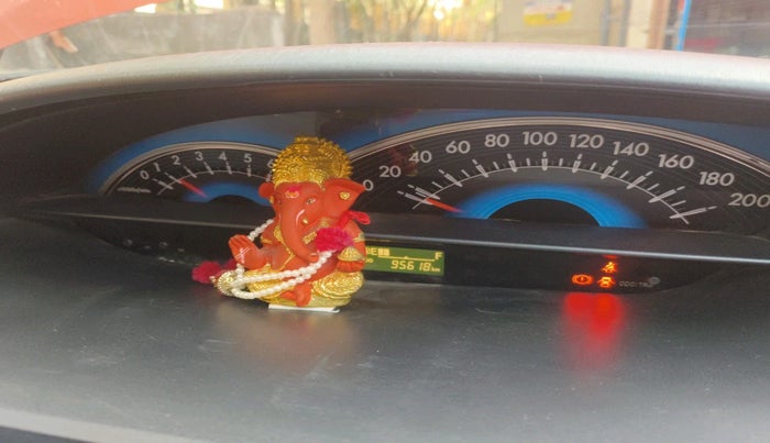 2015 Toyota Etios CROSS 1.2 G, Petrol, Manual, 95,618 km, interior