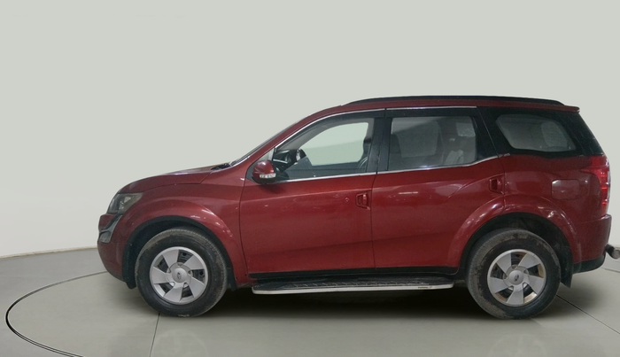 2015 Mahindra XUV500 W10, Diesel, Manual, 1,53,199 km, exterior