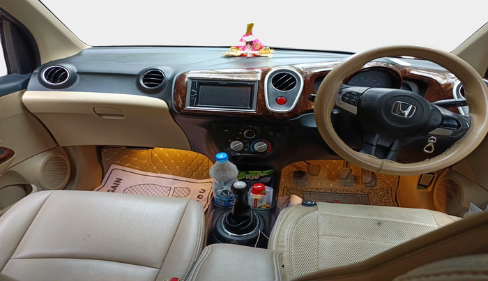 2014 Honda Mobilio 1.5L I-VTEC V, Petrol, Manual, 95,683 km, interior