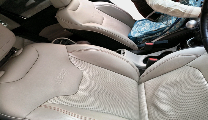 2017 Jeep Compass LIMITED 2.0 DIESEL, Diesel, Manual, 1,21,557 km, interior