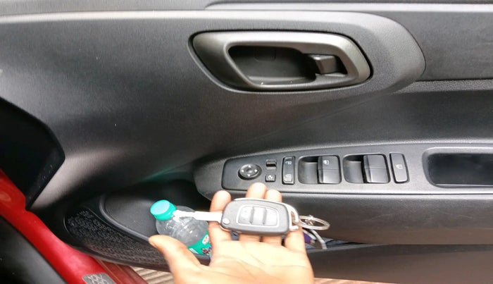 2022 Hyundai GRAND I10 NIOS MAGNA CORPORATE EDITION AMT 1.2 KAPPA VTVT, Petrol, Automatic, 16,643 km, interior