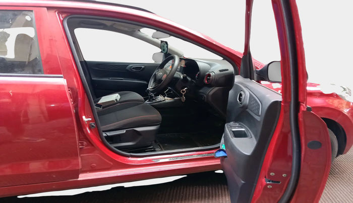 2022 Hyundai GRAND I10 NIOS MAGNA CORPORATE EDITION AMT 1.2 KAPPA VTVT, Petrol, Automatic, 16,643 km, interior