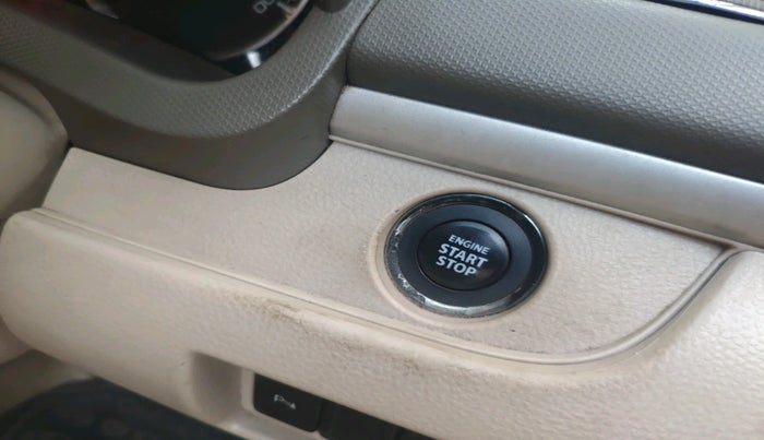 2016 Maruti Ertiga ZXI+, Petrol, Manual, 79,477 km, interior