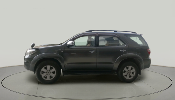 2010 Toyota Fortuner 3.0 4X4 MT, Diesel, Manual, 1,60,862 km, exterior