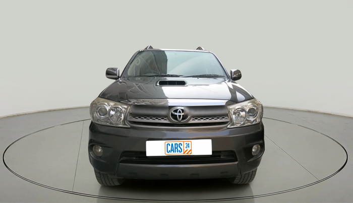 2010 Toyota Fortuner 3.0 4X4 MT, Diesel, Manual, 1,60,862 km, exterior